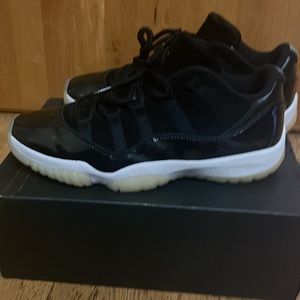Retro Jordan 11 Low